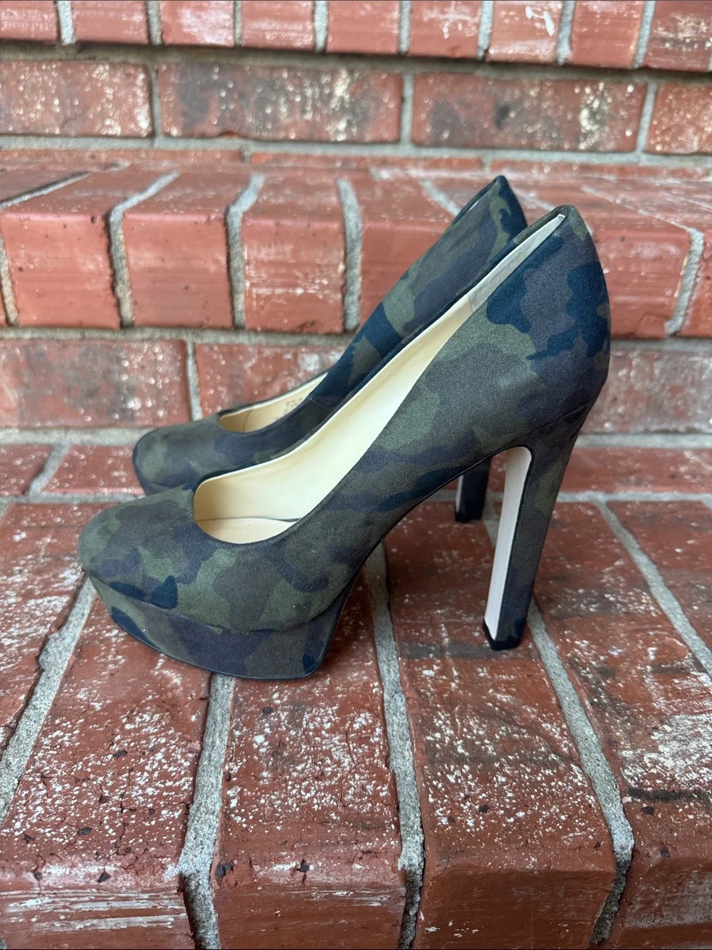 Jessica Simpson Nellah Camo Green Black High Heel Platform Pumps Women's 7.5